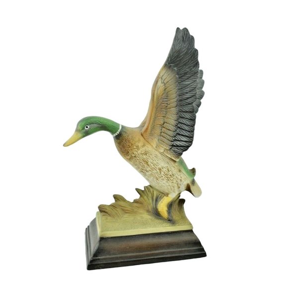 Birds in Flight Flight of the Mallard Special Edition 9 inch Porcelain Figure - Picture 3 of 7